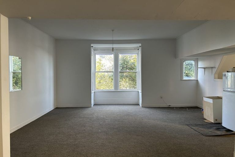 Photo of property in 70 Fairlie Terrace, Kelburn, Wellington, 6021