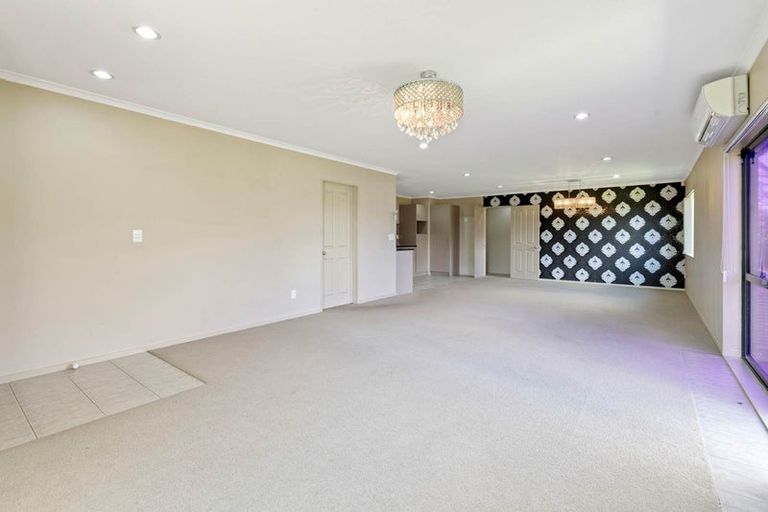 Photo of property in 19 Prado Drive, Pukekohe, 2120