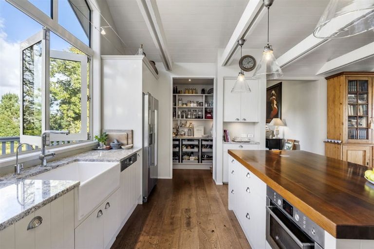 Photo of property in 18 Beacon Road, Riverhead, Albany, 0793