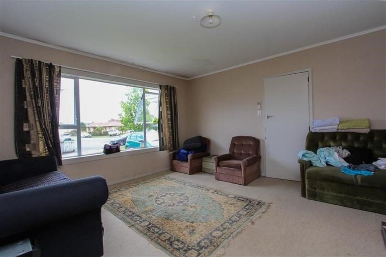 Photo of property in 8 Snead Place, Hamilton East, Hamilton, 3216