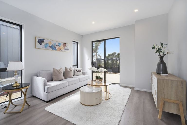 Photo of property in 35 Puhikawa Street, Massey, 0614