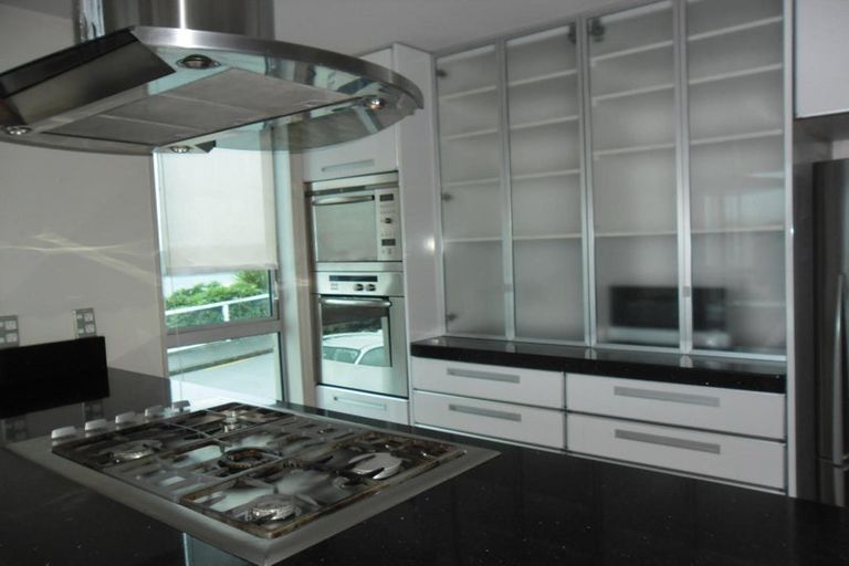 Photo of property in 1d The Crescent, Roseneath, Wellington, 6011