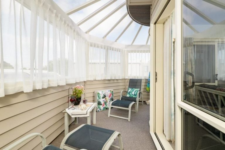 Photo of property in 1/207 Oceanbeach Road, Mount Maunganui, 3116
