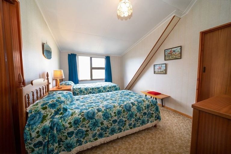 Photo of property in 45 Branxholm Street, Roxburgh, 9500