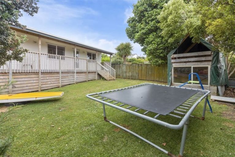 Photo of property in 71 Karaka Road, Beachlands, Auckland, 2018