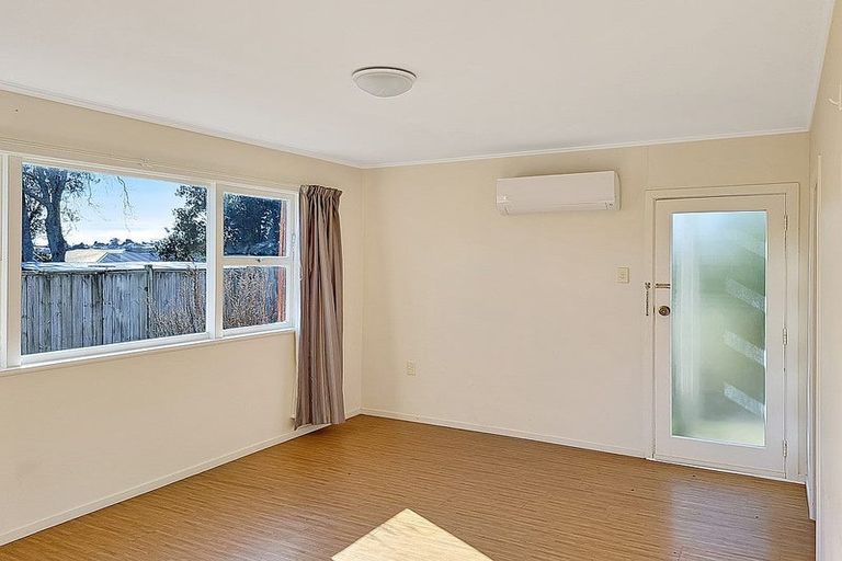 Photo of property in 2/19 Gowing Drive, Meadowbank, Auckland, 1072
