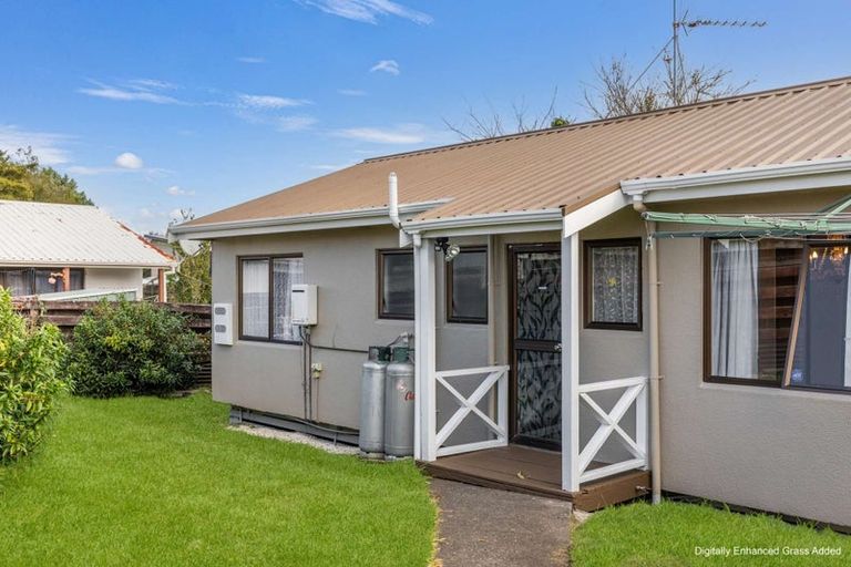 Photo of property in 2/17 Mcdougall Street, Manurewa East, Auckland, 2102