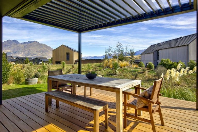 Photo of property in 7 Kotuku Lane, Jacks Point, Queenstown, 9371