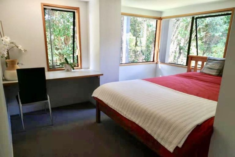 Photo of property in 13 Cyclades Place, Shelly Park, Auckland, 2014