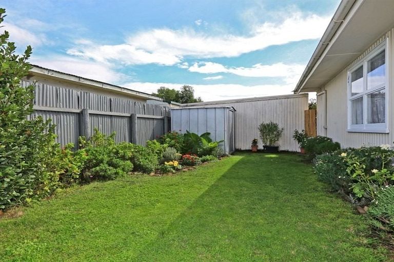 Photo of property in 4/707 Avenue Road East, Parkvale, Hastings, 4122