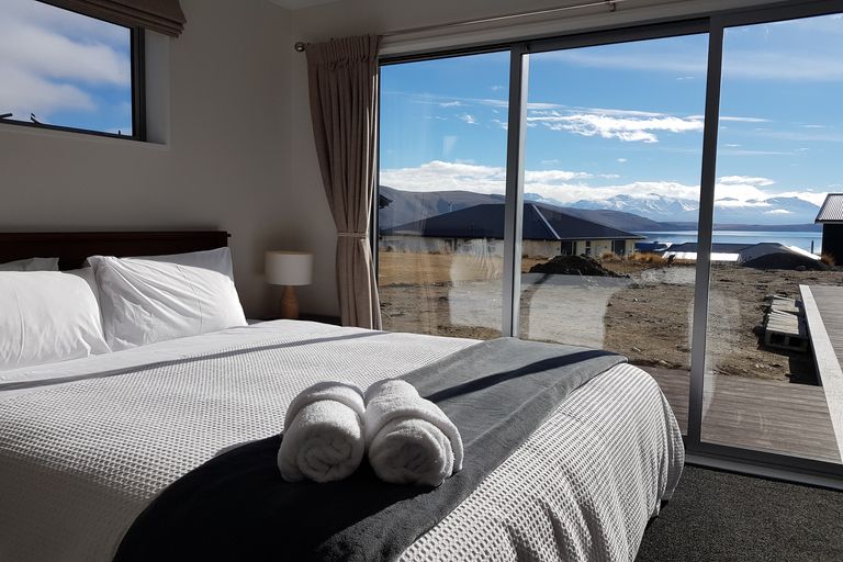 Photo of property in 25 Mistake Drive, Lake Tekapo, 7999