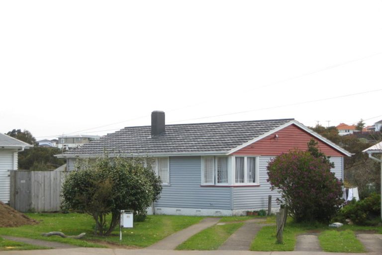 Photo of property in 15 Wiremu Place, Blagdon, New Plymouth, 4310