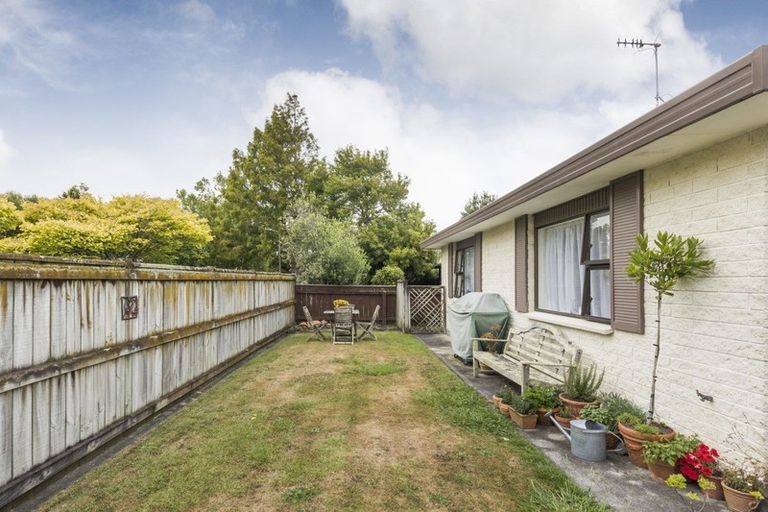Photo of property in 25 Redwood Grove, Hokowhitu, Palmerston North, 4410