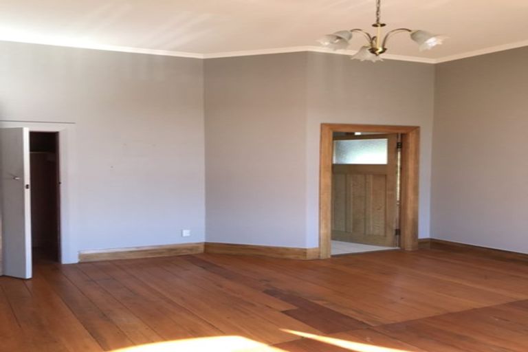 Photo of property in 7a Hawker Street, Mount Victoria, Wellington, 6011