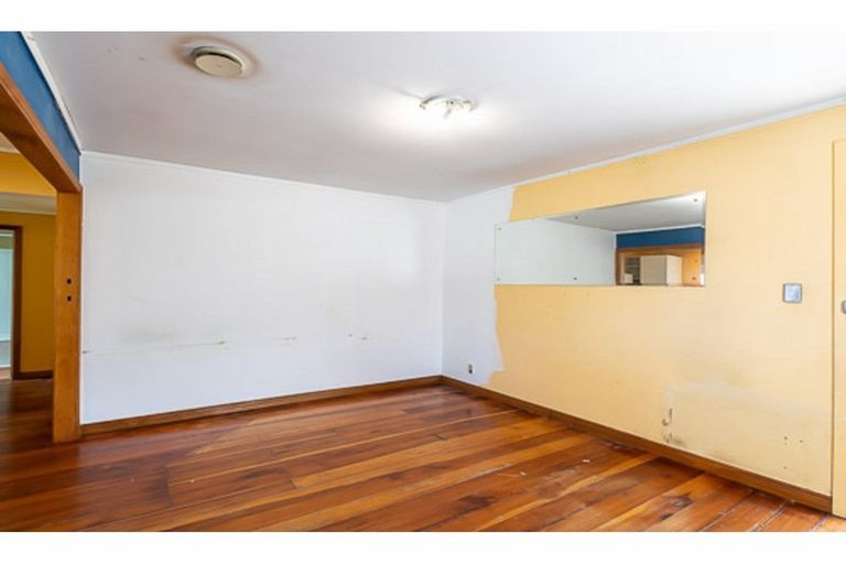 Photo of property in 26 Woodglen Road, Glen Eden, Auckland, 0602