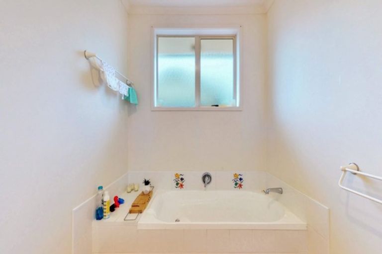 Photo of property in 36 Stableford Drive, Pyes Pa, Tauranga, 3112