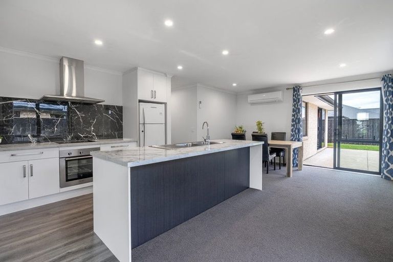 Photo of property in 28 Hartford Crescent, Rolleston, 7615