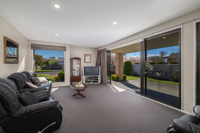 Photo of property in 11 Waterford Avenue, Northwood, Christchurch, 8051