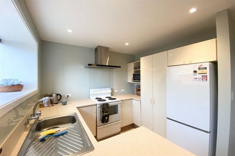 Photo of property in 2/126 Opawa Road, Opawa, Christchurch, 8023