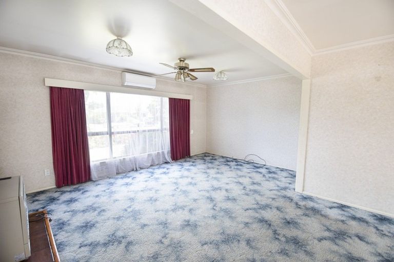 Photo of property in 301 Kennedy Road, Onekawa, Napier, 4110