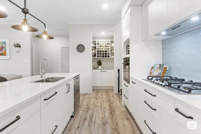 Photo of property in 15 Trans Tasman Way, Pyes Pa, Tauranga, 3112