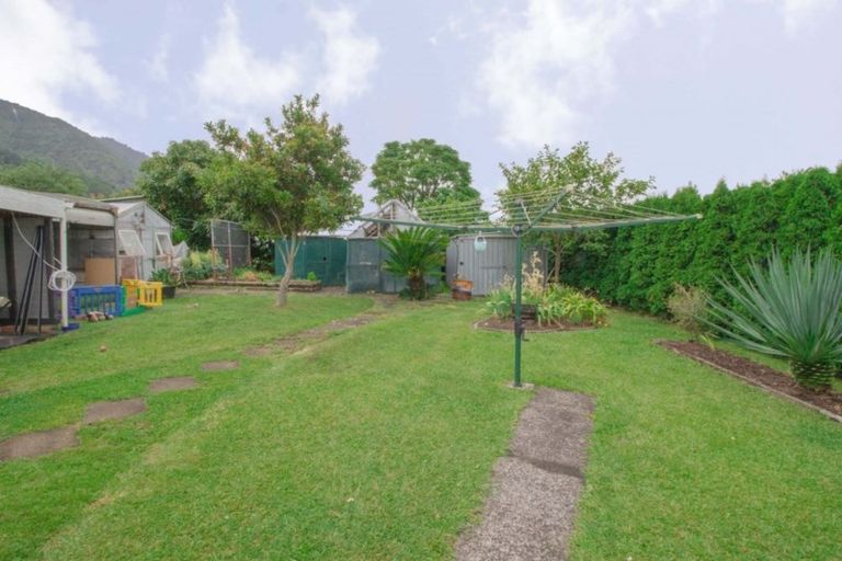 Photo of property in 13 Wyatt Avenue, Te Aroha, 3320