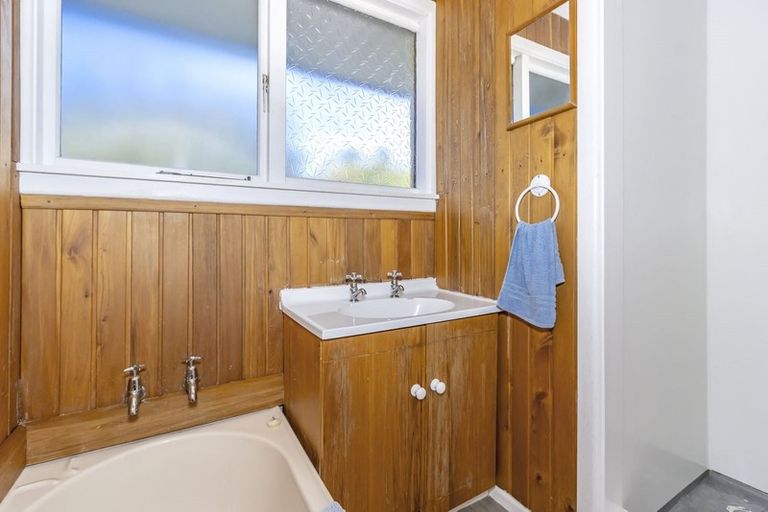 Photo of property in 17 Royalist Avenue, North New Brighton, Christchurch, 8083