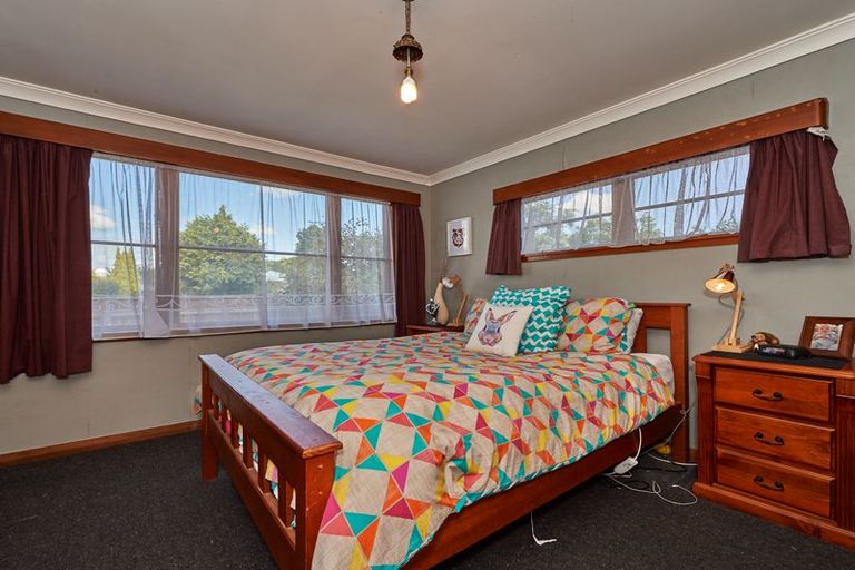 Photo of property in 33 Gloucester Street, Takaro, Palmerston North, 4412