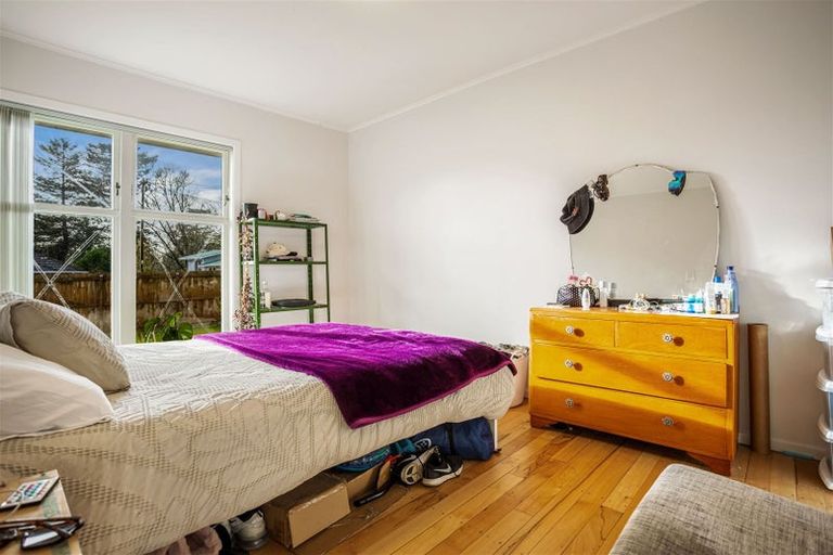 Photo of property in 20 Wilsher Crescent, Henderson, Auckland, 0612