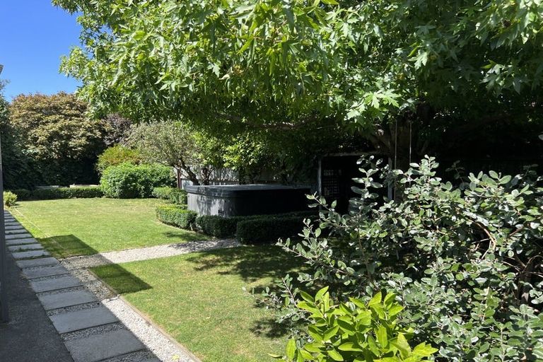 Photo of property in 15 Mirfield Place, Russley, Christchurch, 8042