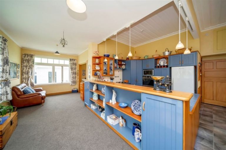 Photo of property in 7 George Street, Hawera, 4610