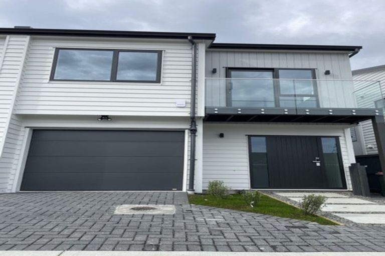 Photo of property in 75c Cardiff Road, Pakuranga, Auckland, 2010