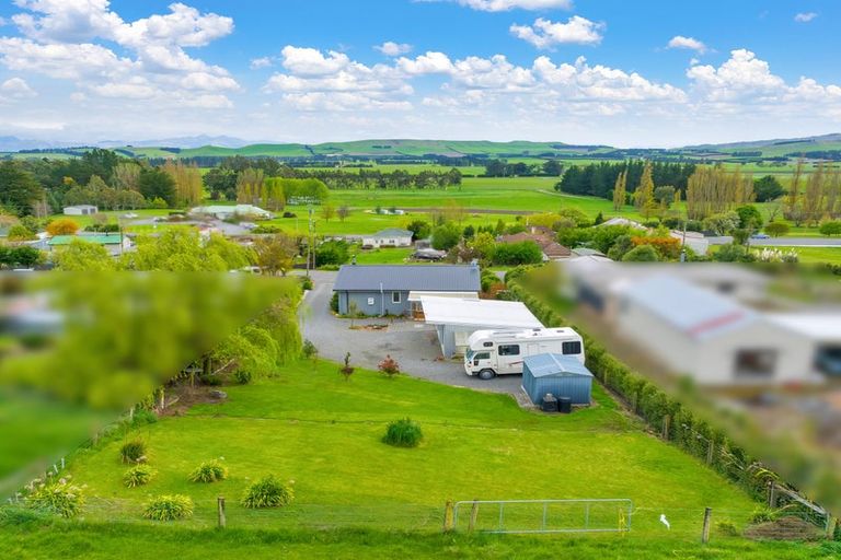 Photo of property in 21 Oxford Street, Waikari, 7420