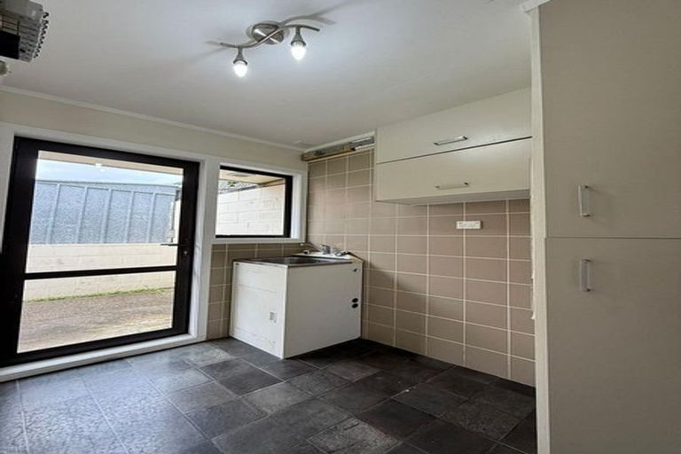 Photo of property in 2/314 Bucklands Road, Bucklands Beach, Auckland, 2012