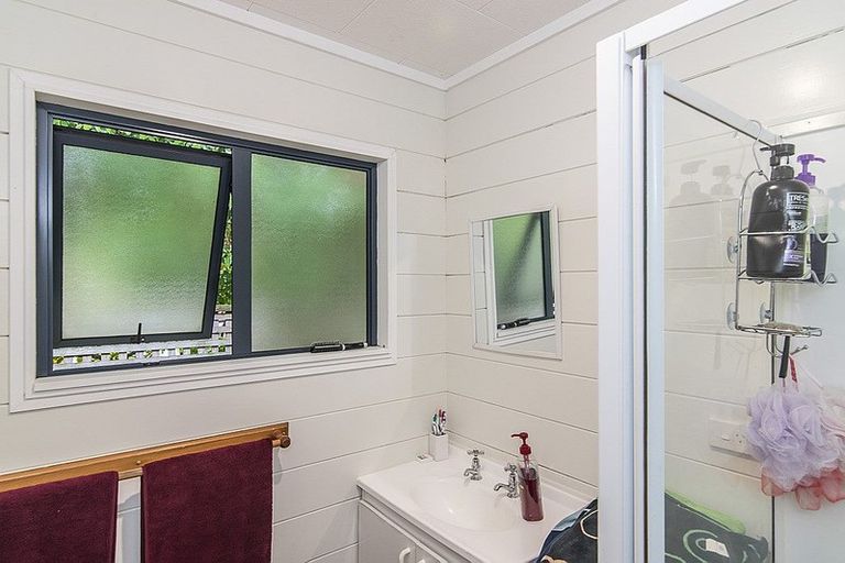 Photo of property in 142 Arawhata Road, Paraparaumu, 5032