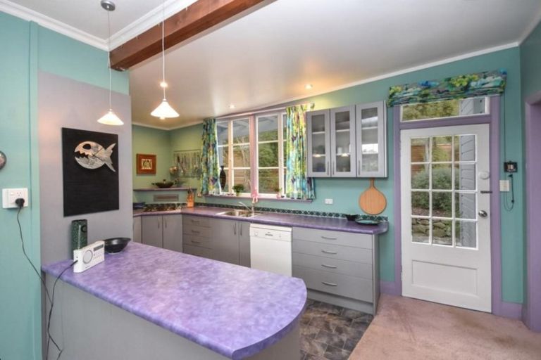 Photo of property in 6 Marion Street, Macandrew Bay, Dunedin, 9014