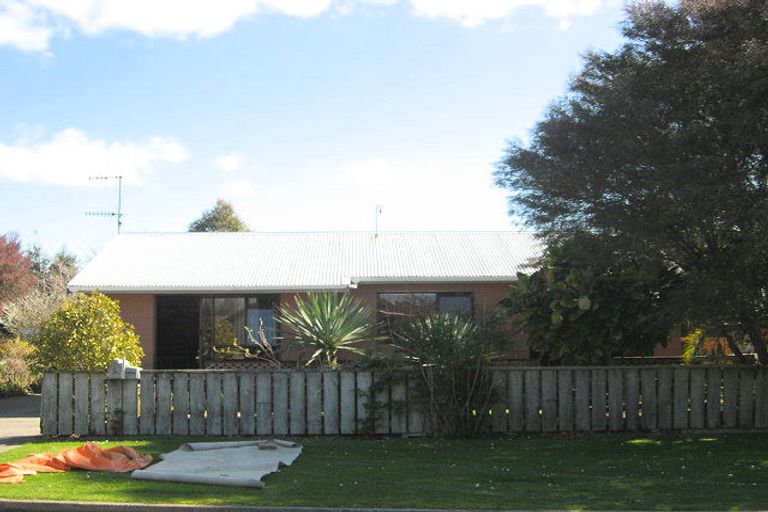 Photo of property in 1 Kanuka Place, Edgecumbe, 3120