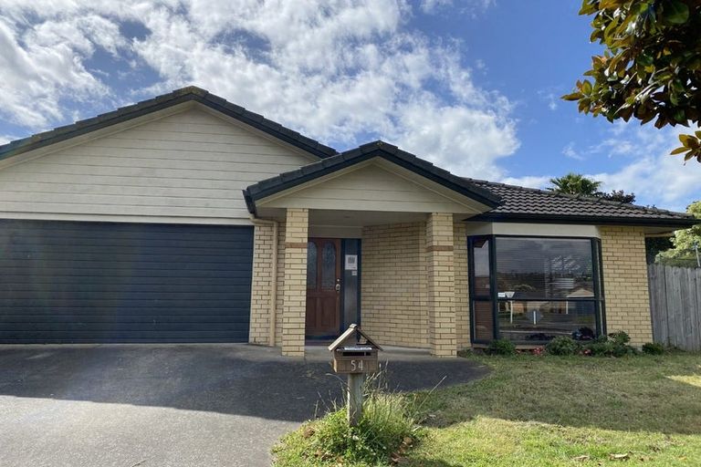 Photo of property in 54 Redcastle Drive, East Tamaki, Auckland, 2013
