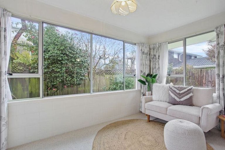 Photo of property in 16b Cashmere Road, Cashmere, Christchurch, 8022