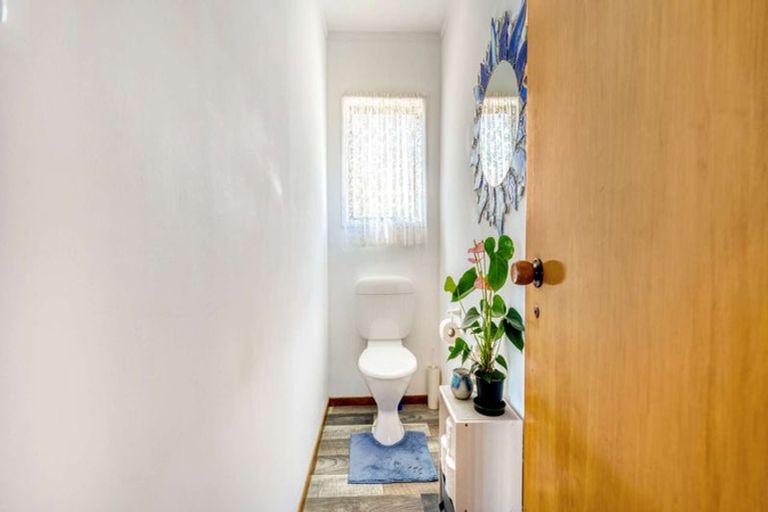 Photo of property in 24 Bay View Road, Cable Bay, 0420