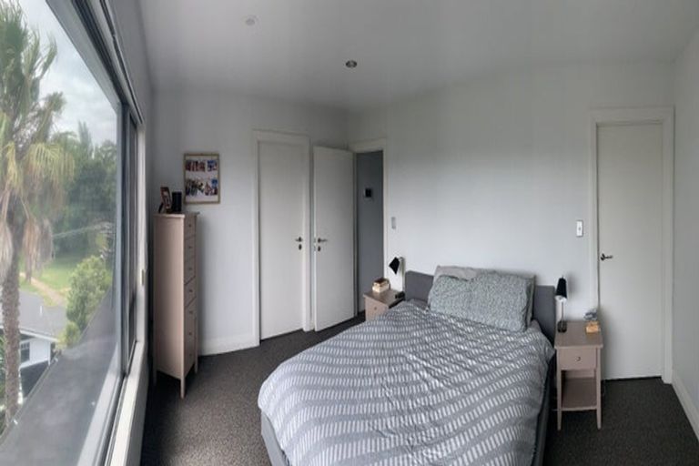 Photo of property in 17 Handley Avenue, Narrow Neck, Auckland, 0624