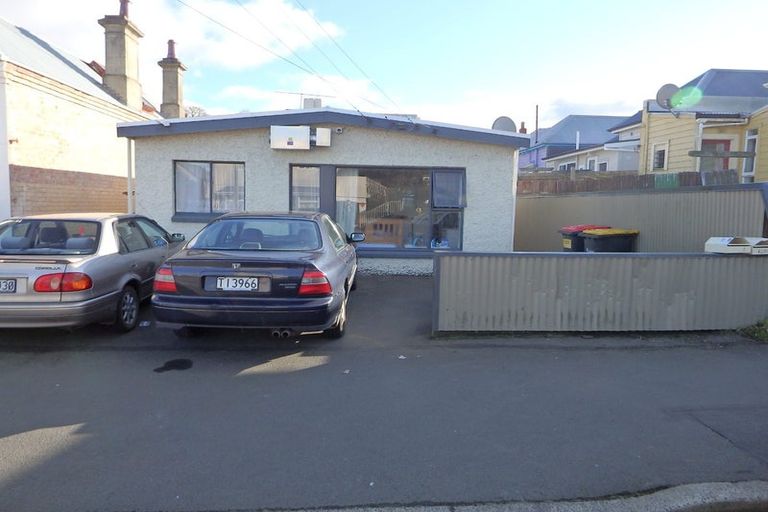 Photo of property in 126 Harbour Terrace, North Dunedin, Dunedin, 9016