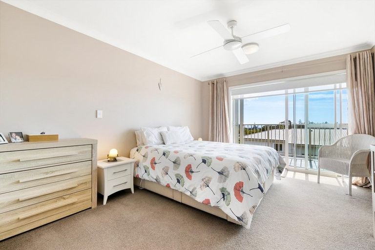 Photo of property in 27 Landmark Terrace, Orewa, 0931