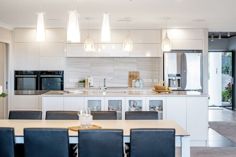 Photo of property in 14 Wangapeka Way, Aotea, Porirua, 5024