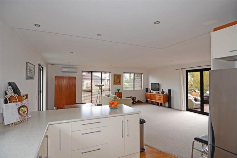 Photo of property in 39 Waimea Road, Waikanae Beach, Waikanae, 5036