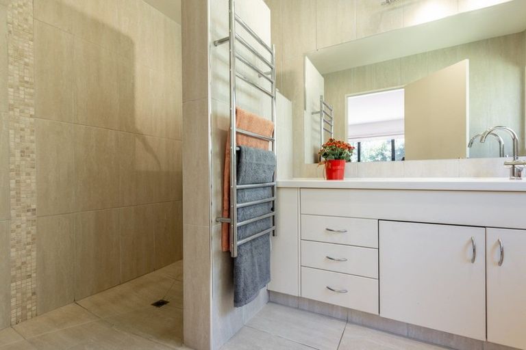 Photo of property in 116 Puketapu Road, Taradale, Napier, 4112