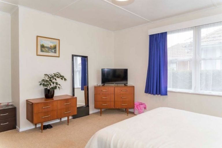 Photo of property in 28 Victor Street, Dannevirke, 4930