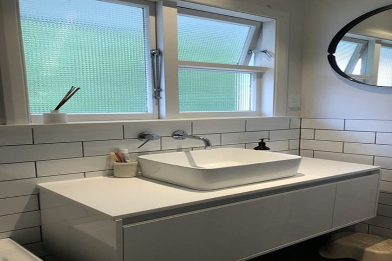 Photo of property in 8 Burgess Street, Sumner, Christchurch, 8081