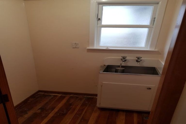 Photo of property in 46 Halifax Street, Kingston, Wellington, 6021