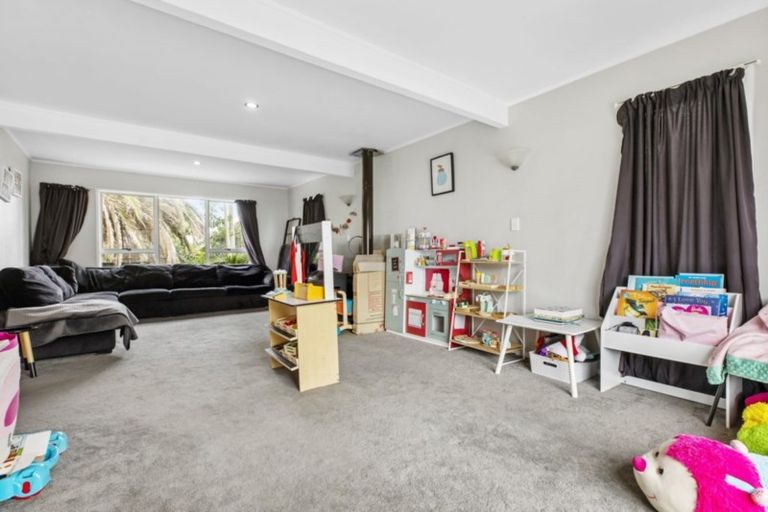 Photo of property in 144 Coxhead Road, Wattle Downs, Auckland, 2103